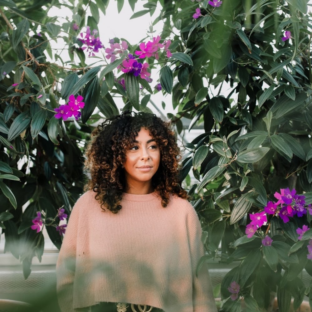 Meet your Posher, Alicia